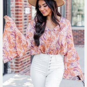 Bell sleeve top